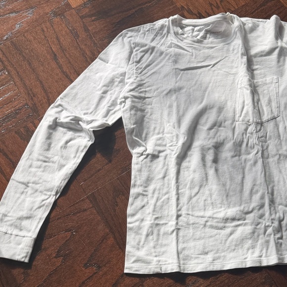 Everlane Classic White Short Sleeve Tee - Picture 2 of 3